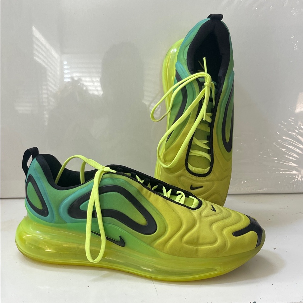Sneakers Nike Air Max 720 Neon Green Size 10.5 Shoes